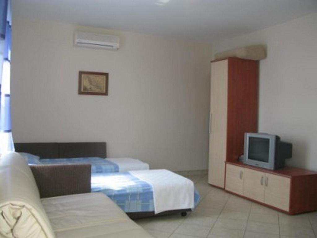 Apartments With A Parking Space Barbat, Rab - 16816 Barbat na Rabu Екстер'єр фото